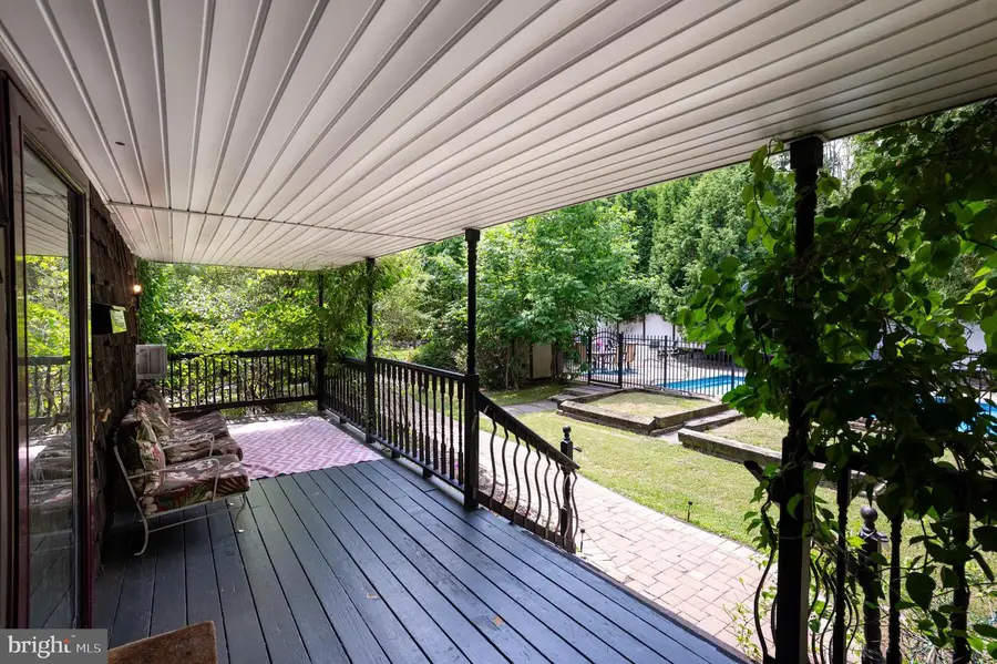 188 Olde Schoolhouse Rd, Cresco, PA 18326 - #2
