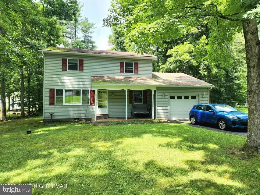 32 Bull Pine Rd, East Stroudsburg, PA 18301 - #1