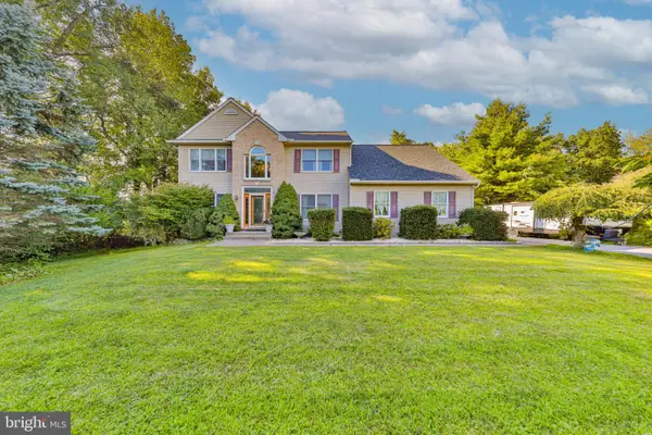 4132 Crest Dr, STROUDSBURG, PA 18360
