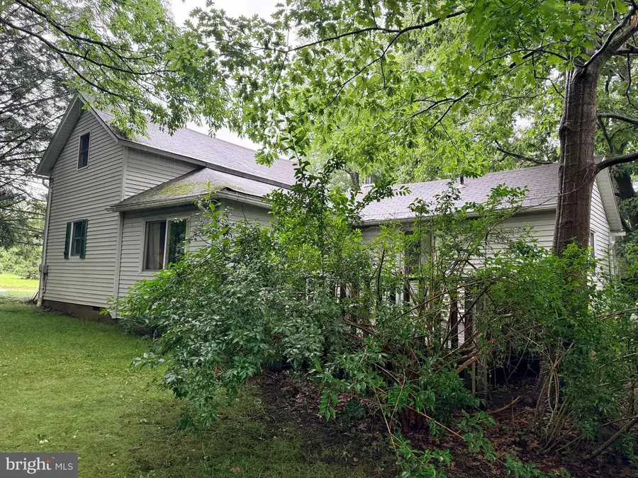 3509 Oak St, Tobyhanna, PA 18466 - #2