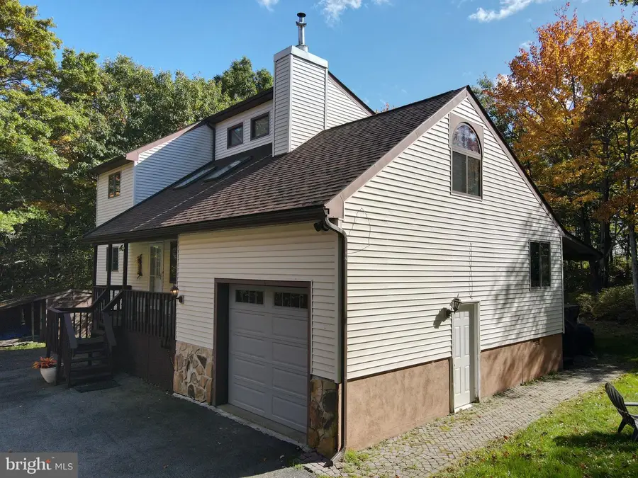 1298 Glade Dr S, Long Pond, PA 18334 - #3