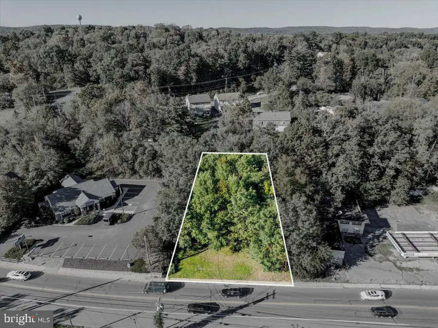 332 N 9th St, Stroudsburg, PA 18360 - #2