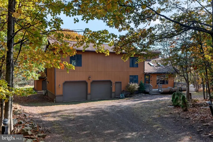 320 Midland Ct, Albrightsville, PA 18210 - #2