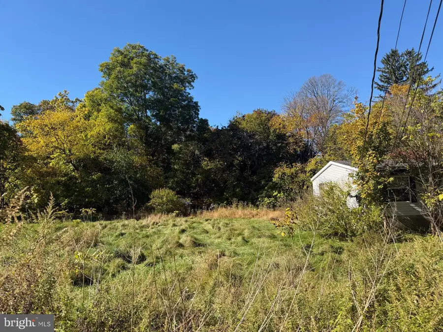 1208 Herbst Ave, Saylorsburg, PA 18353 - #2