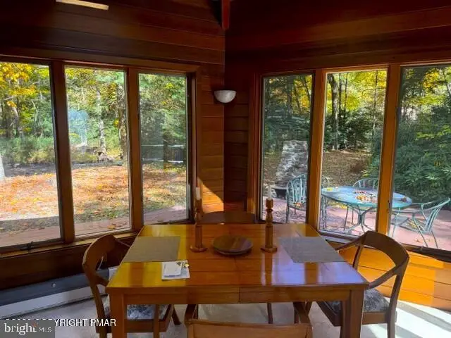 1873 Sullivan Trl, Tannersville, PA 18372 - #2