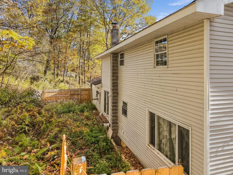 10 Hemlock Rd, Mount Pocono, PA 18344 - #3