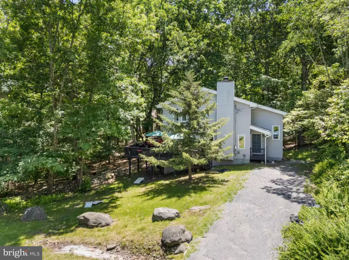 109 Clover Ln, East Stroudsburg, PA 18301 - #1