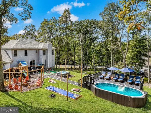 170 Summerton Cir, EAST STROUDSBURG, PA 18301