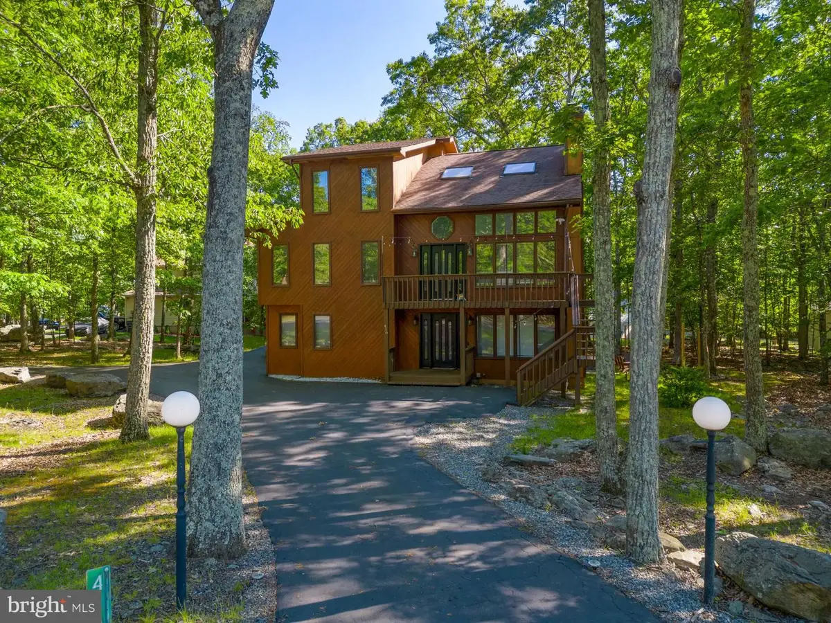 416 Hyland Dr, East Stroudsburg, PA 18301 - #1