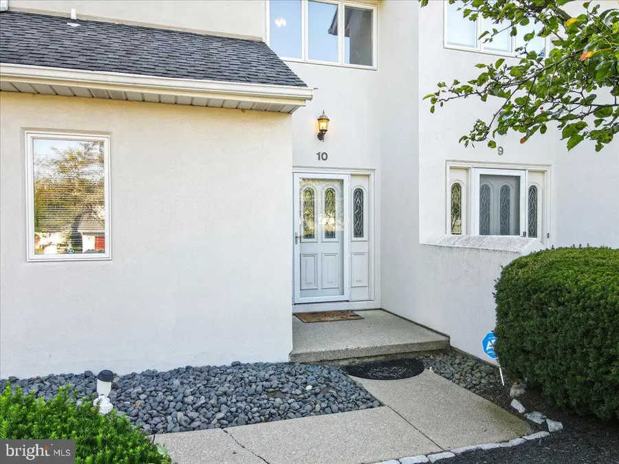 10 Aspen Ct, Easton, PA 18040 - Image #3