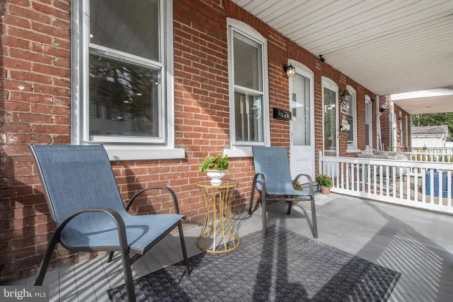 249 E Ettwein St, Bethlehem, PA 18018 - Image #2