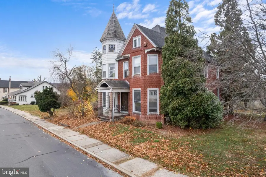 47 Cherry St, Walnutport, PA 18088 - Image #2