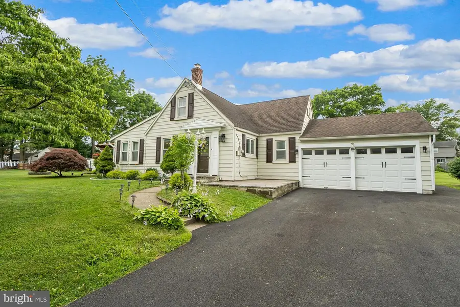 4108 Oakland Rd, Bethlehem, PA 18020 - Image #3