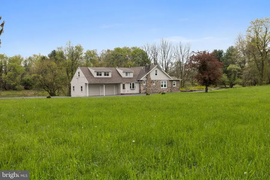 1790 Friedensville Rd, Bethlehem, PA 18015 - Image #3