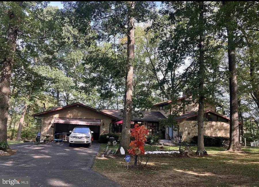 3725 Oakland Rd, Bethlehem, PA 18020 - Image #2