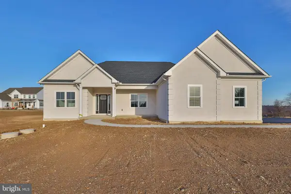 448 Long Ln, WALNUTPORT, PA 18088