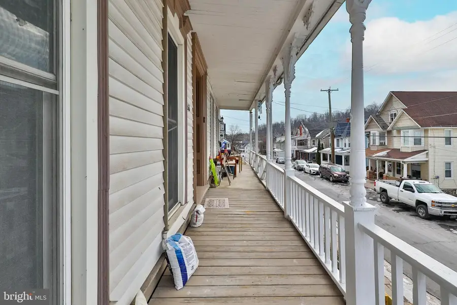 267 S Main St, Bangor, PA 18013 - Image #2