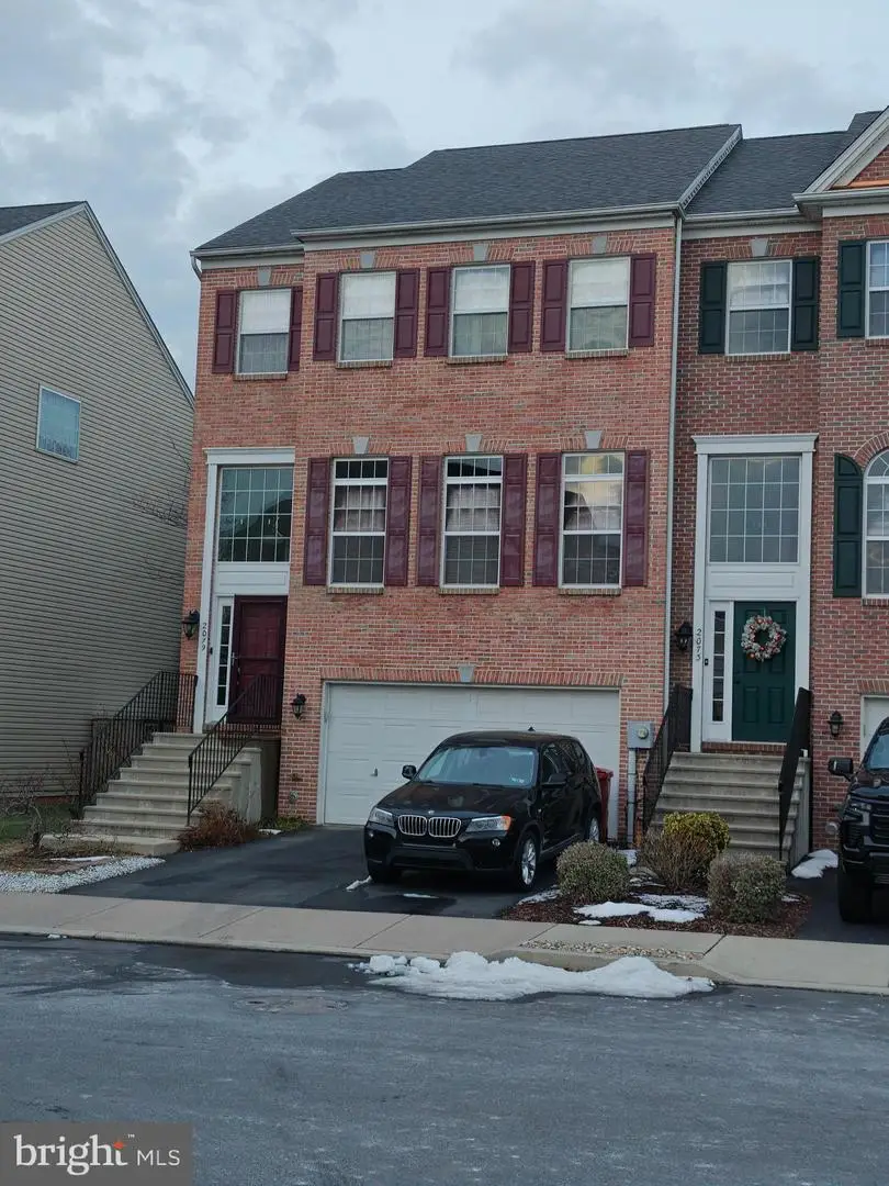 2079 Huntington Ln, Easton, PA 18040 - Image #2