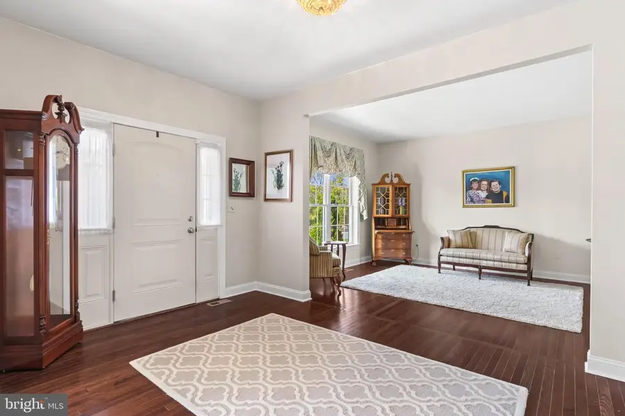 6800 Gwenmawr Rd, Bethlehem, PA 18017 - #3