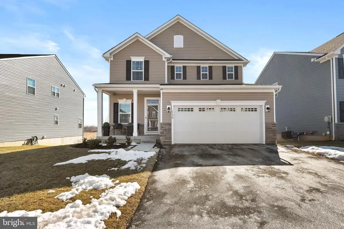 1174 Woodmont Ln, Catasauqua, PA 18032 - #1