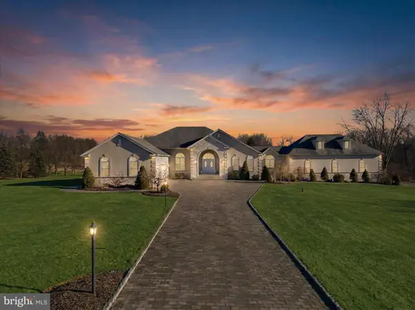 901 Meyer Rd, NAZARETH, PA 18064