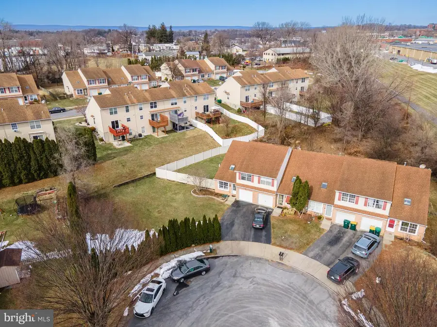 2627 Tamlynn Ct, Easton, PA 18045 - #2