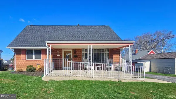 875 Poplar Rd, HELLERTOWN, PA 18055