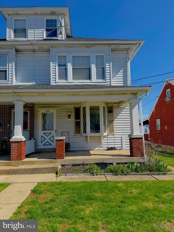 935 Easton Rd, HELLERTOWN, PA 18055