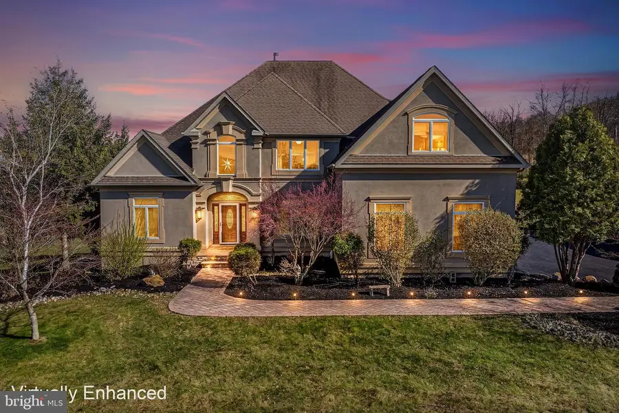 1572 Courtney Ct, Hellertown, PA 18055 - #3