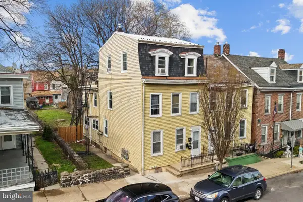 1113 Ferry St, EASTON, PA 18042