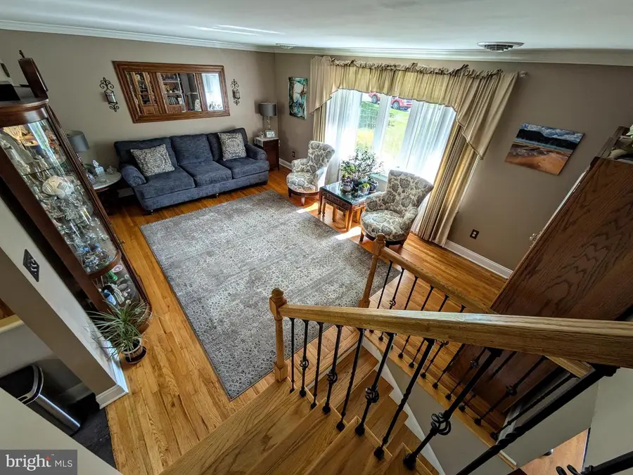 379 Valley Hi Ct, Walnutport, PA 18088 - #3