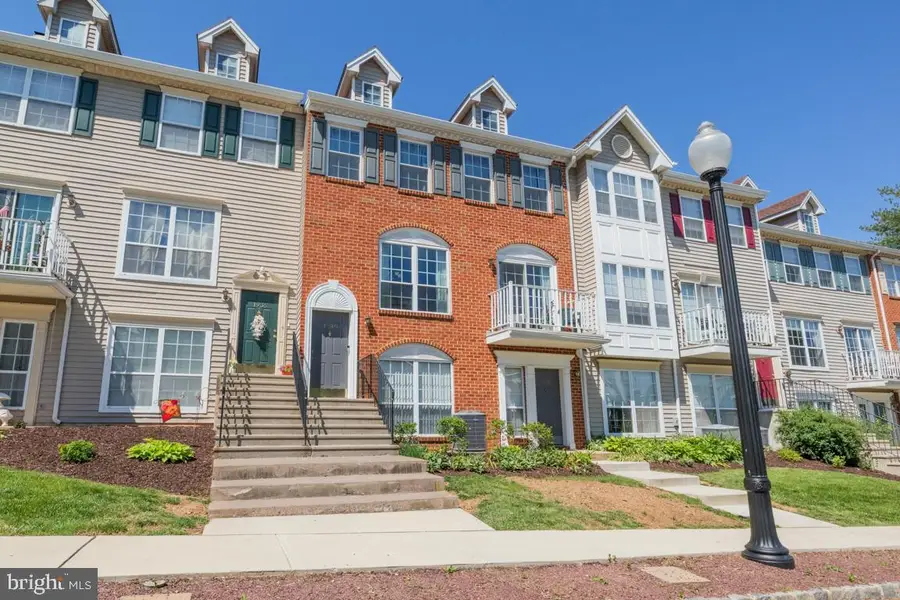 1938 Delancey St, Hellertown, PA 18055 - #2