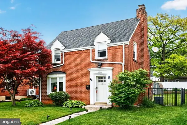 1716 Carlisle St, BETHLEHEM, PA 18017