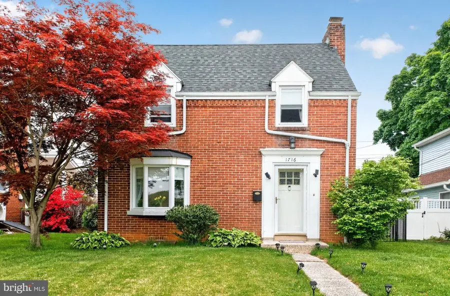 1716 Carlisle St, Bethlehem, PA 18017 - #3