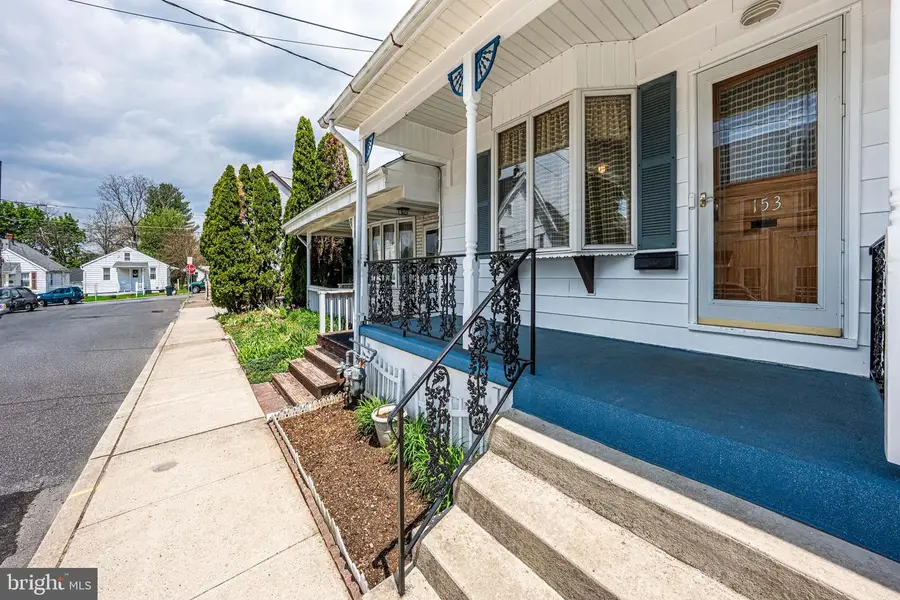 153 New St, Hellertown, PA 18055 - #2