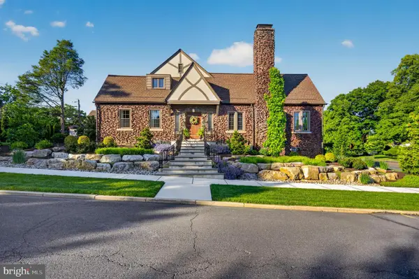 675 Edgeboro Blvd, BETHLEHEM, PA 18017