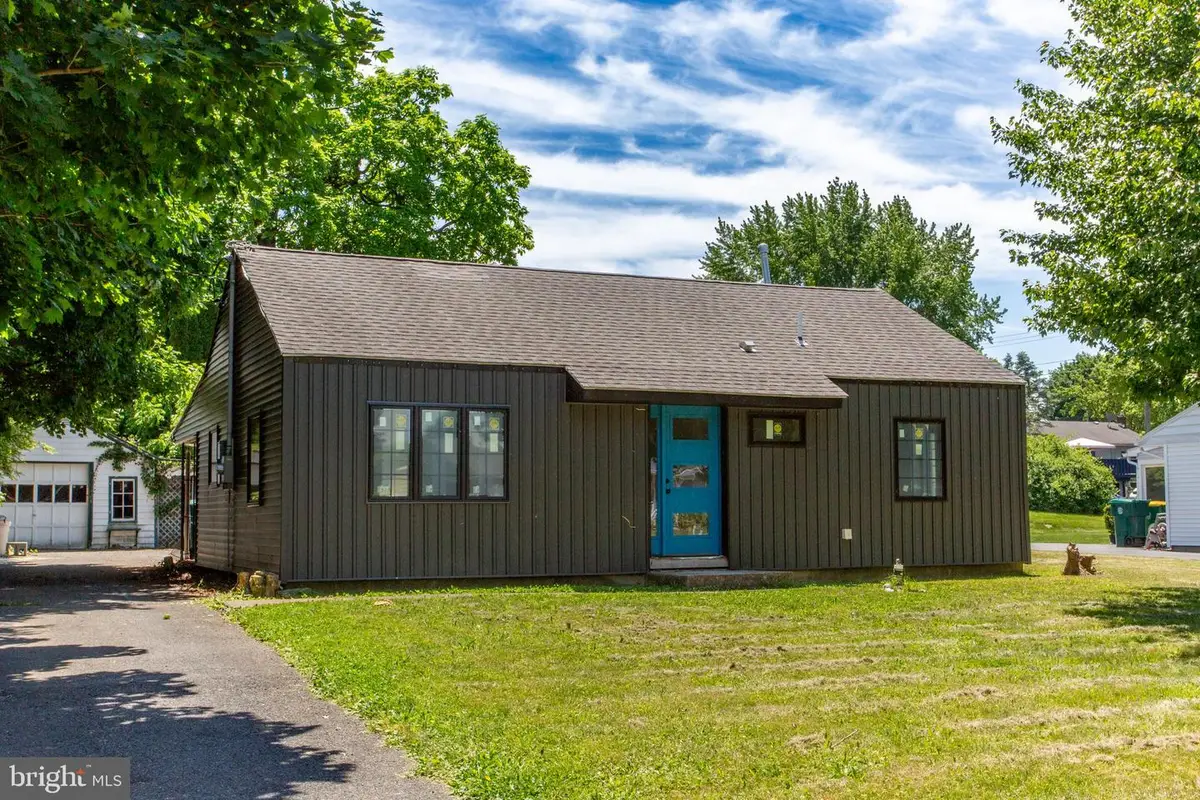 2424 Northwood Ave, Easton, PA 18045 - #1