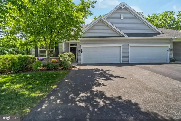 6303 Valor Dr, BETHLEHEM, PA 18017