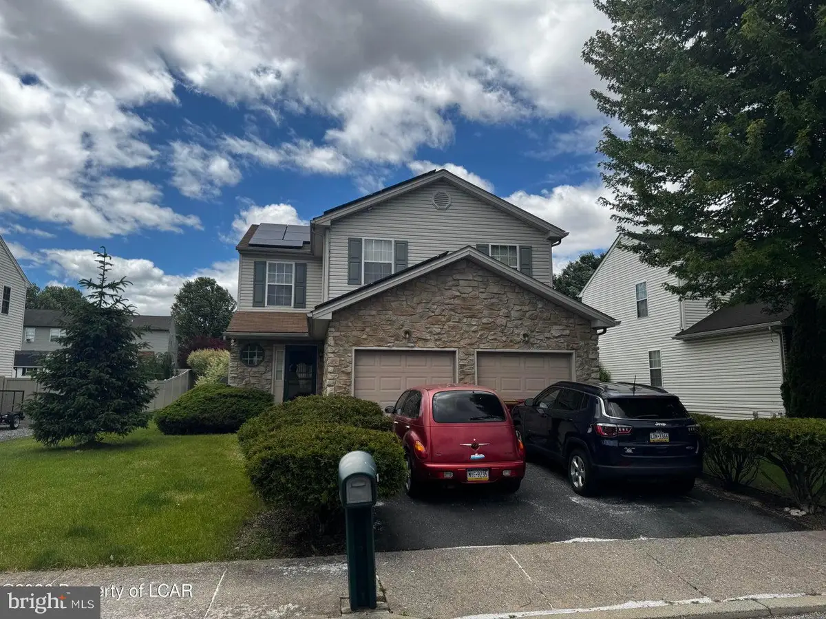 2585 Hickory Dr, Easton, PA 18040 - #1