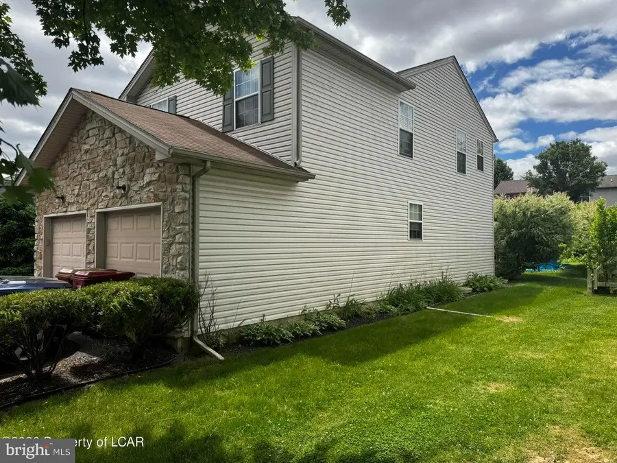2585 Hickory Dr, Easton, PA 18040 - #3