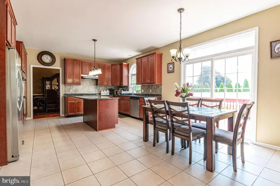 1410 Lorton Dr, Easton, PA 18040 - #3