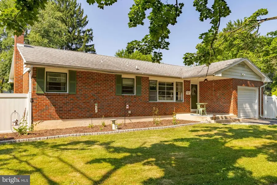 3076 Westminster Rd, Bethlehem, PA 18017 - #2