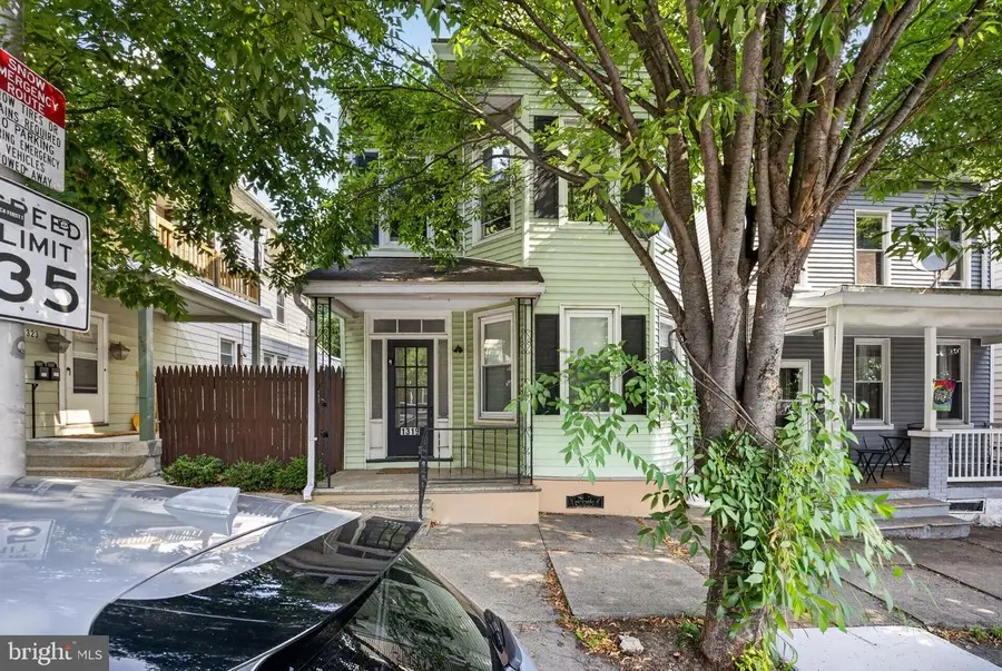 1319 Northampton St, Easton, PA 18042 - #2
