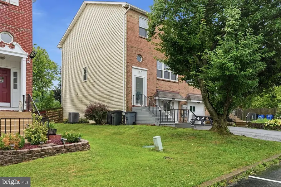 236 Vista Dr, Easton, PA 18042 - #3