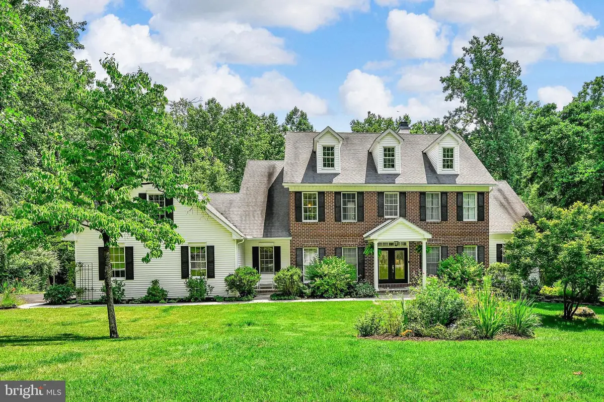 2475 Woodland Hills Ct, Hellertown, PA 18055 - #1