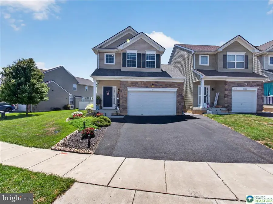 2214 Huntington Ln, Easton, PA 18040 - #2