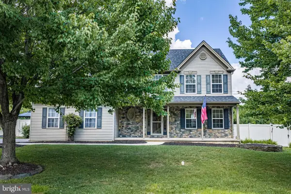 4003 Redwood Dr, BETHLEHEM, PA 18020