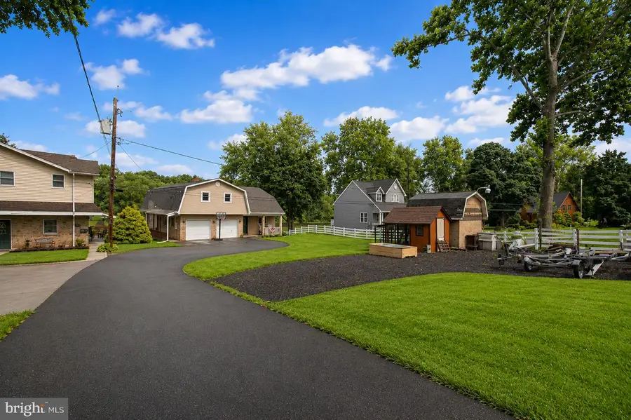 5973 Del Haven Rd, Bangor, PA 18013 - #3