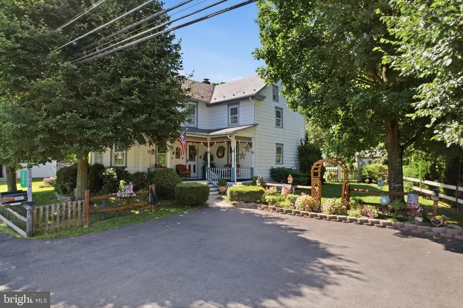 3954 Wood Dr, Walnutport, PA 18088 - #2
