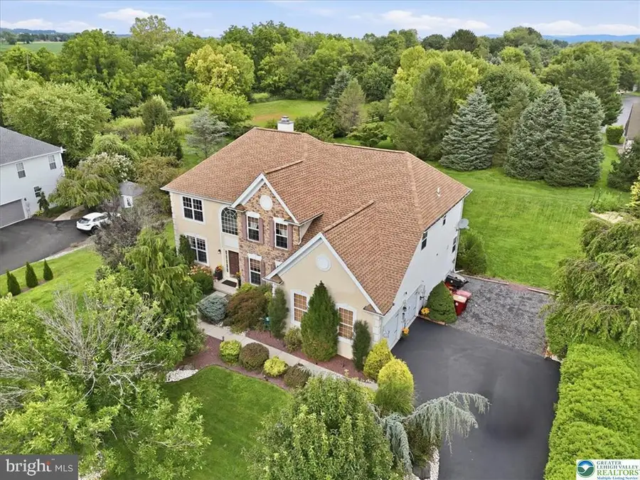 18 Creek Court, Easton, PA 18040 - #3